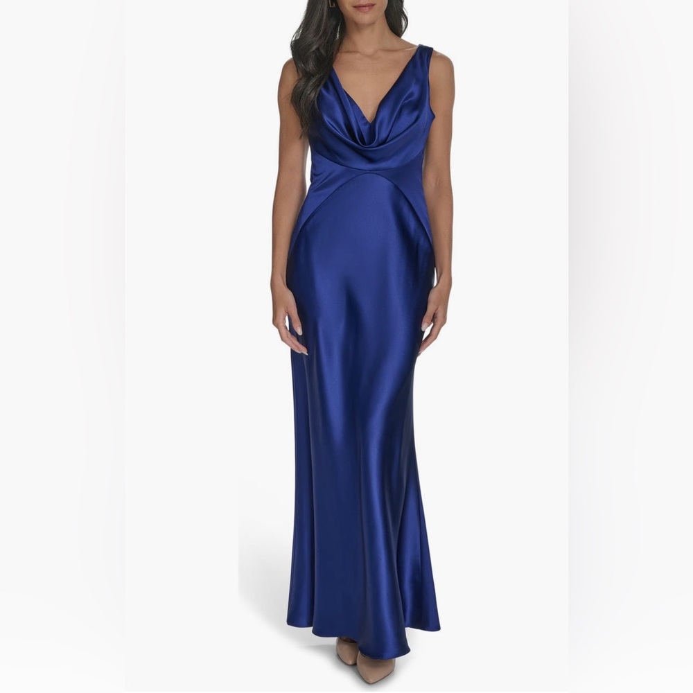 👗 Gorgeous Cobalt Blue Draped Neck Satin Evening Gown 👗